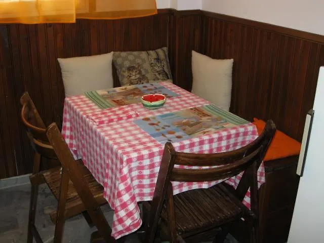 Alex - Nancy - Zaga Koróni